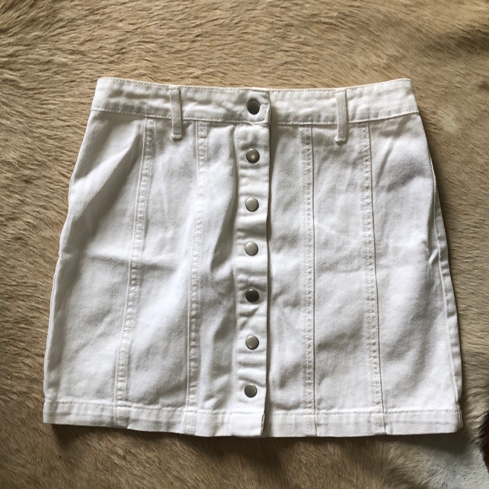 Forever 21 White Skirt